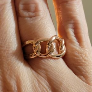 Gold tone chain link ring size 7